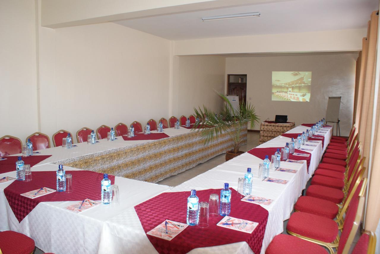 Meru Slopes Hotel Exteriér fotografie